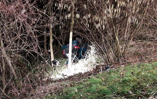 Beifahrer (61) nach schwerem Verkehrsunfall in Garsten im Krankenhaus verstorben