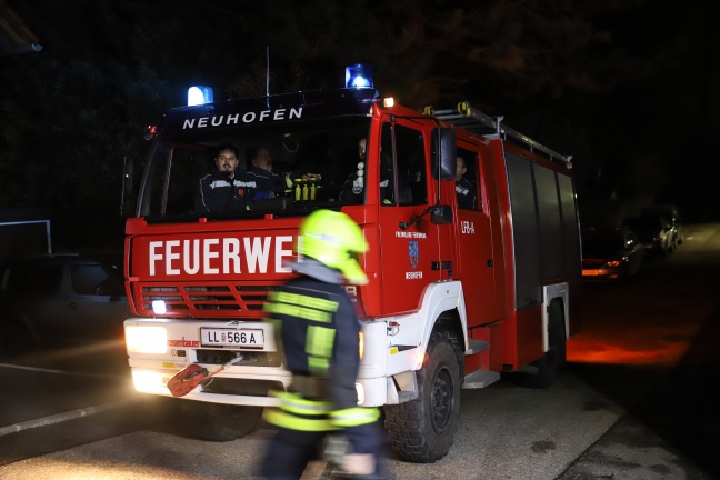 Küchenbrand in Neuhofen an der Krems vor Eintreffen der Feuerwehr gelöscht
