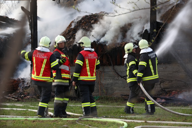 Großbrand auf Bauernhof in Vorchdorf