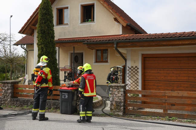 Drei Feuerwehren bei Küchenbrand in Pasching im Einsatz