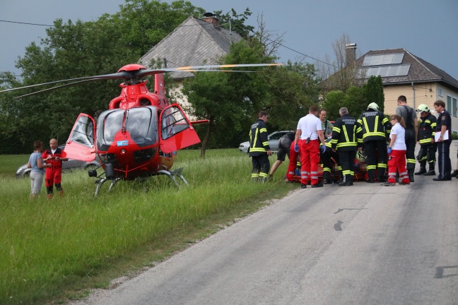 Person auf Bauernhof in Vorchdorf in Silo gestürzt und von Höhenrettern gerettet