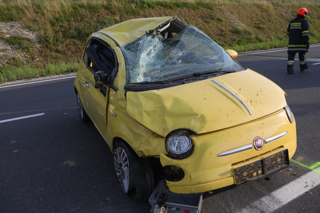 PKW-Lenkerin bei Autoüberschlag in Edt bei Lambach verletzt