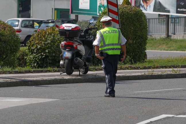 Motorradlenker bei Verkehrsunfall in Neuhofen an der Krems schwer verletzt