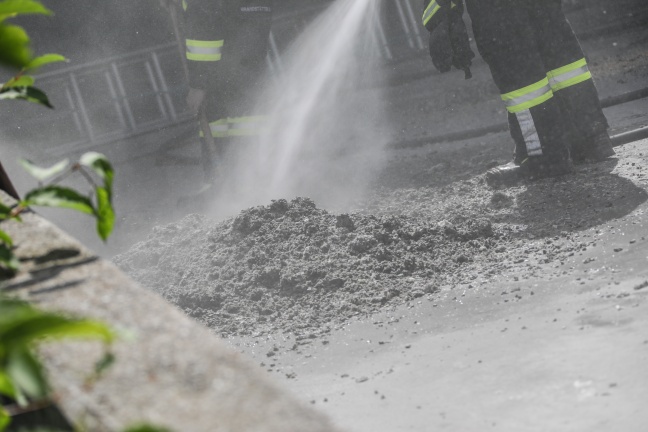 Drei Feuerwehren bei Gewerbebetrieb in Vorchdorf im Einsatz