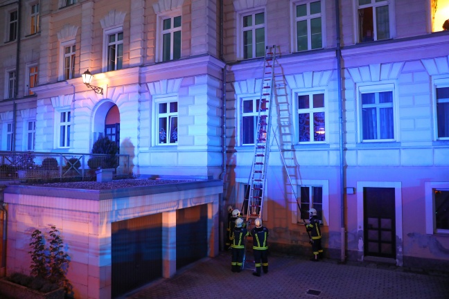 Feuerwehr zu einem Brandverdacht nach Wels-Pernau alarmiert