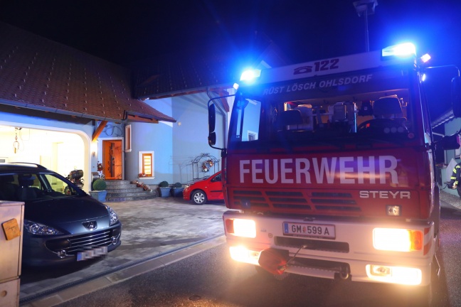 Drei Feuerwehren bei nächtlichem Brand im Keller eines Hauses in Ohlsdorf im Einsatz