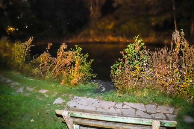 Rohrbombenfund im Teich des Stadtparks in Ried im Innkreis