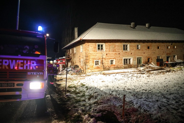 Drei Feuerwehren bei Zimmerbrand in Kronstorf im Einsatz
