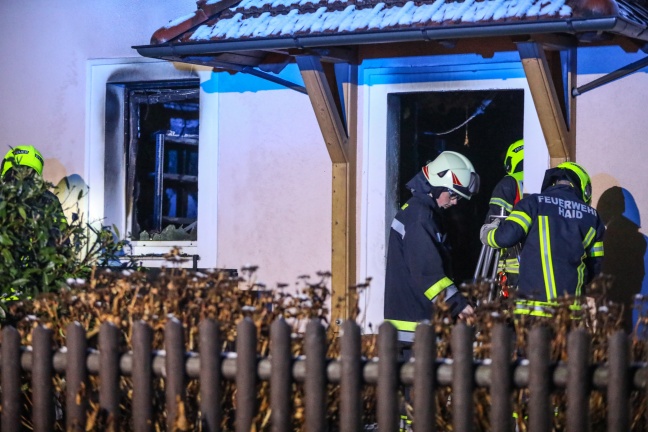 Toter bei Werkstättenbrand auf einem Bauernhof in Mauthausen