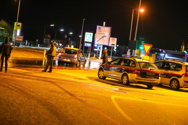 Foto: Nach Messerattacke stellte sich Tatverdächtiger nun der Polizei | Foto: laumat.at/Matthias Lauber Nach Messerattacke stellte sich Tatverdächtiger nun der Polizei