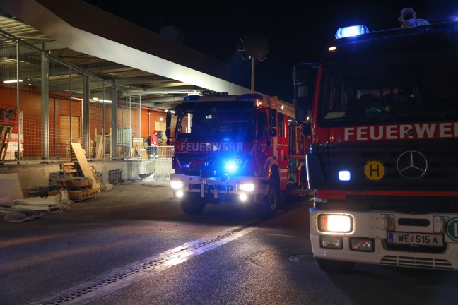Neuerlicher Brand bei Einkaufszentrum in Wels-Schafwiesen