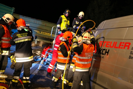 Schwerer Verkehrsunfall auf der Pyhrnpass Straße in Thalheim bei Wels