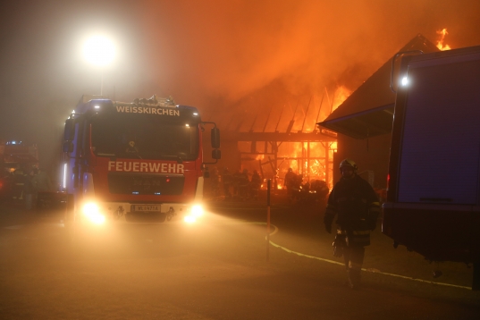 Brand eines landwirtschaftlichen Objekts in Weißkirchen an der Traun