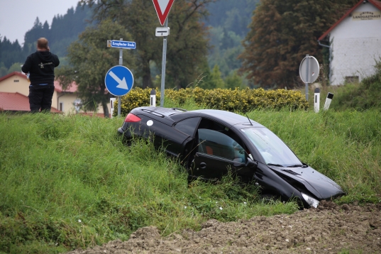 Verkehrsunfall in Krenglbach endet glücklicherweise relativ glimpflich