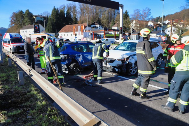 Verkehrsunfall auf der Rohrbacher Straße bei Puchenau forderte zwei Verletzte