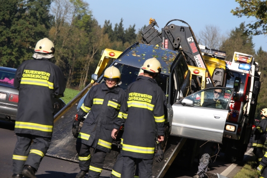 PKW-Lenkerin bei Verkehrsunfall auf der Wiener Straße verletzt