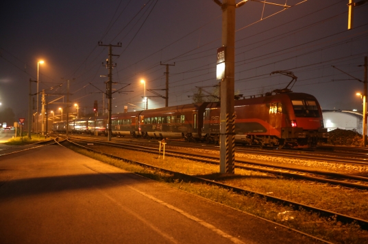 Person im Bahnhof Grieskirchen-Gallspach von Zug erfasst und getötet
