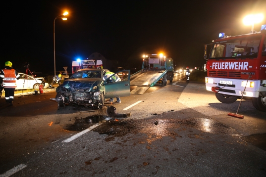 Vier Verletzte bei schwerem Verkehrsunfall in Marchtrenk