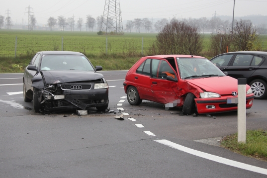 Verkehrsunfall auf Innviertler Straße bei Wels-Nord fordert drei Verletzte