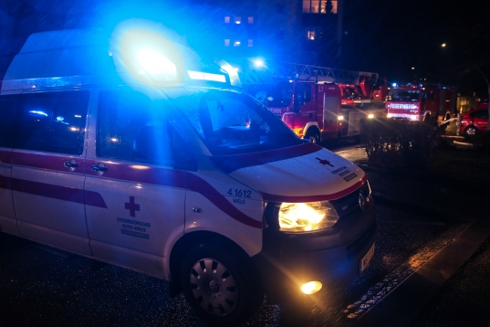 Feuerwehr bei Wohnungsbrand in Wels-Vogelweide im Einsatz
