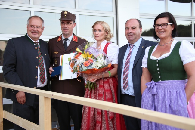 Neues Feuerwehrhaus in Wallern an der Trattnach eingeweiht und feierlich eröffnet
