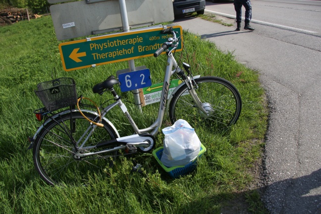 Radfahrerin bei Verkehrsunfall auf der Nibelungen Straße in Hartkirchen schwer verletzt