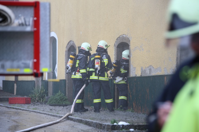 Großeinsatz bei Brand in einem Gasthaus in Taiskirchen im Innkreis