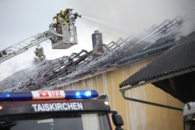 Großeinsatz bei Brand in einem Gasthaus in Taiskirchen im Innkreis