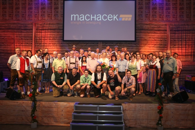 Tolles Jubiläumsfest zum 40-Jahr-Jubiläum der Firma Machacek