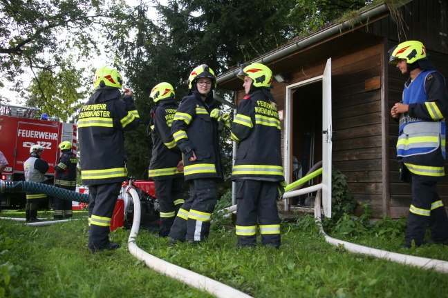 Großeinsatz der Feuerwehren in einem Industriebetrieb in Kremsmünster