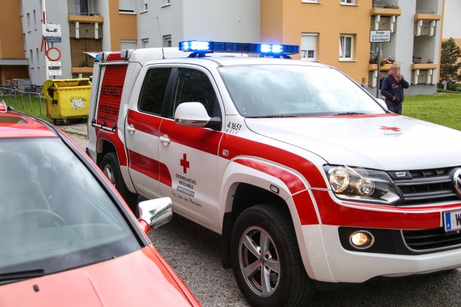 Fünf Verletzte bei Brand in einer Wohnung in Wels-Vogelweide