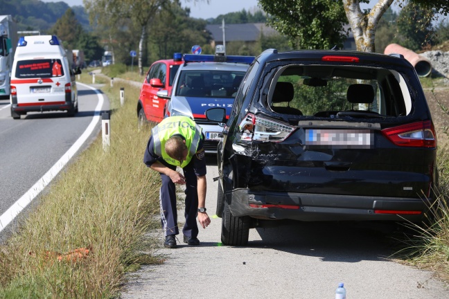 Drei Verletzte bei schwerem Verkehrsunfall in Schlüßlberg