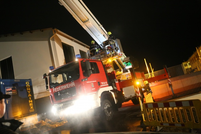 Übung der Feuerwehren im Neubau des Bezirksalten- und Pflegeheims Kallham