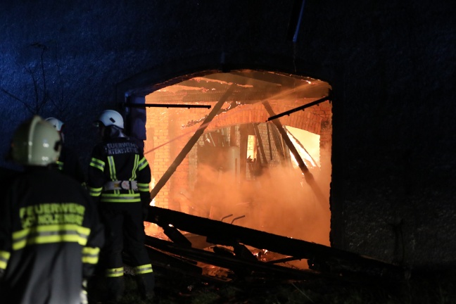 Großbrand auf einem Bauernhof in Grieskirchen