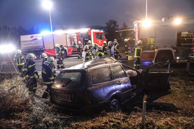 Autolenker (21) erlag nach schwerem Verkehrsunfall bei Krenglbach seinen schweren Verletzungen