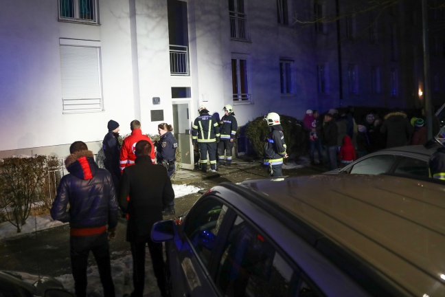 Mehrparteienwohnhaus in Wels-Vogelweide nach Gasaustritt kurzzeitig evakuiert