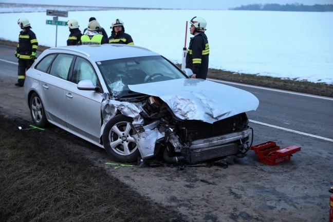 Verkehrsunfall in Buchkirchen fordert eine Leichtverletzte