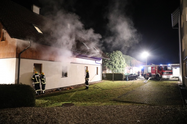 Brand im Schlafzimmer eines Wohnhauses in Schwanenstadt