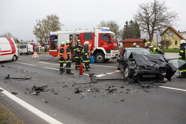 Schwerer Verkehrsunfall in Steinhaus fordert zwei Verletzte