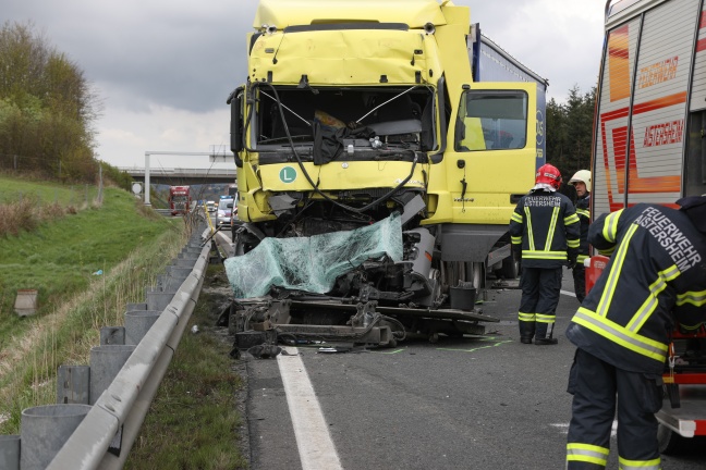 Schwerer LKW-Unfall auf der Innkreisautobahn bei Aistersheim