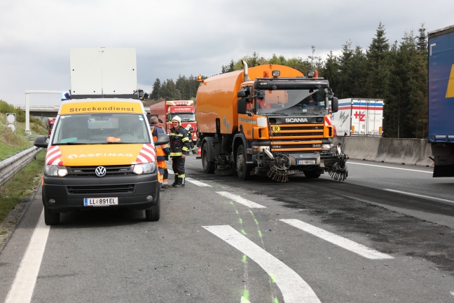 Schwerer LKW-Unfall auf der Innkreisautobahn bei Aistersheim