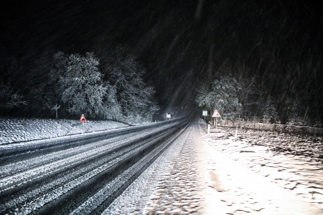 Starker Schneefall sorgte in Teilen Oberösterreichs für Verkehrsbehinderungen
