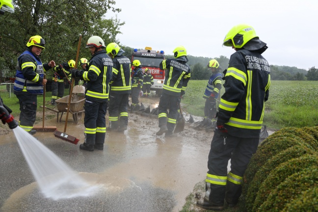 Überflutungs- und Sturmschadeneinsätze nach heftigen Gewittern über Oberösterreich