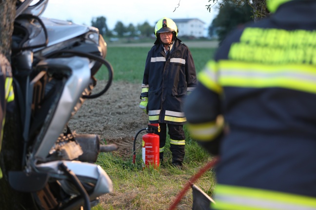 Spektakuläre Übung der Einsatzkräfte von Feuerwehr und Rotem Kreuz in Kremsmünster