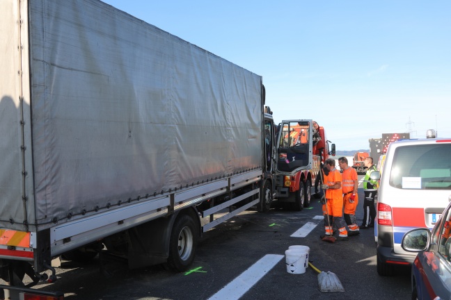 LKW-Crash nach Unfall auf der Innkreisautobahn bei Aistersheim