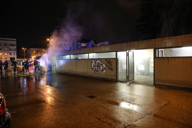 Brand im Müllraum der Bahnhof City Wels in Wels-Innenstadt schnell gelöscht