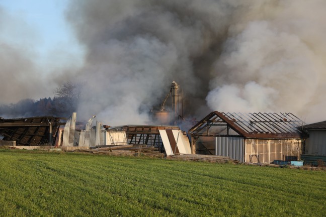 Schweißarbeiten als Auslöser für Großbrand auf Bauernhof in Pucking