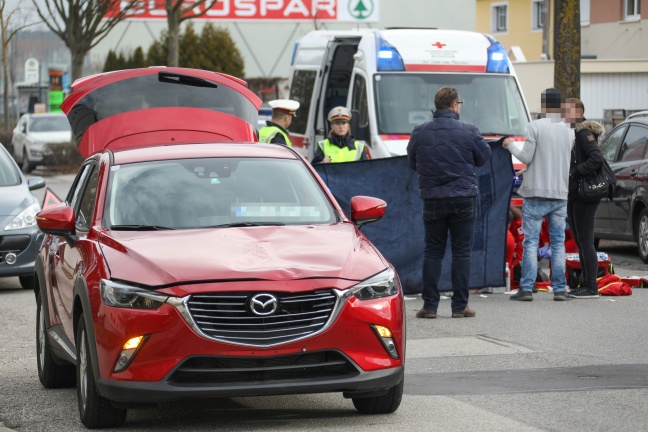 Fußgängerin in Wels-Vogelweide von Auto erfasst und getötet