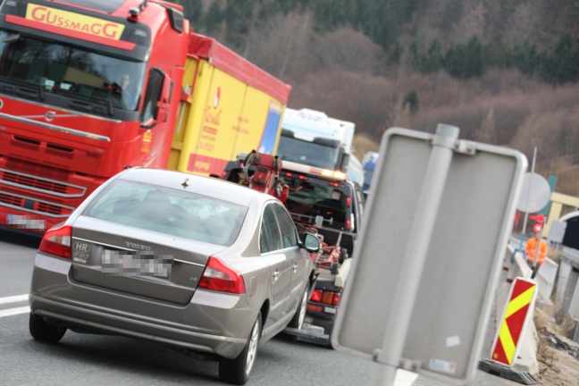 Drei Verletzte bei Verkehrsunfall auf der Pyhrnautobahn im Tunnel Kienberg
