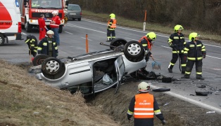 Pensionistin (88) erlag nach Unfall in Vöcklamarkt im Krankenhaus ihren schweren Verletzungen | Foto: laumat.at/Matthias Lauber Pensionistin (88) erlag nach Unfall in Vöcklamarkt im Krankenhaus ihren schweren Verletzungen